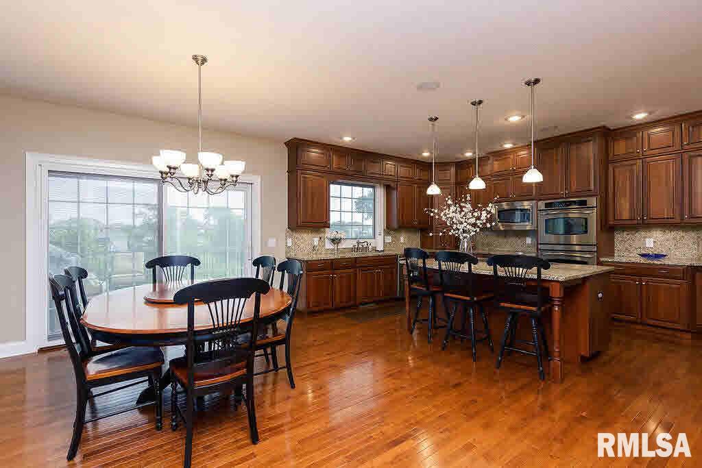 6285 Eagle Ridge Road Bettendorf, IA 52722 - Photo 9 of 24 Gallery Image 9