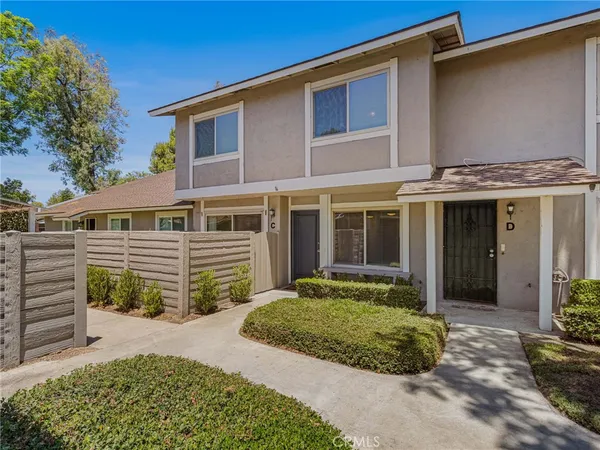$3,650 | 1726 Oak Knoll Drive, Unit C, Anaheim, CA 92807