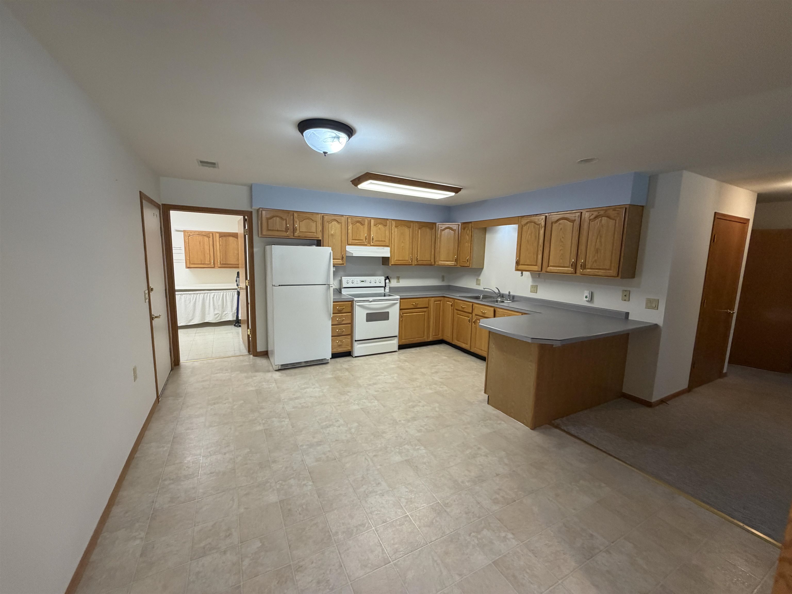 635 West Slifer Street, Unit D Portage, WI 53901 - Photo 3 of 13