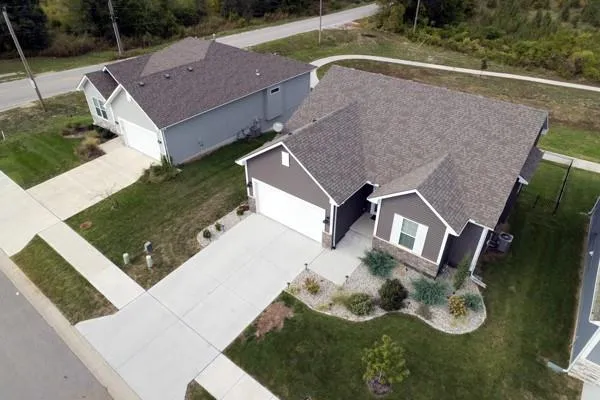 $464,900 | 4013 Northwest Sol Drive, Blue Springs, MO 64015