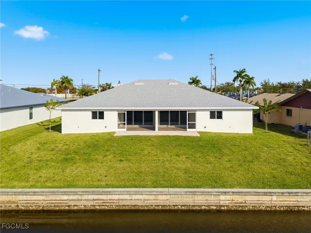 $895,000 | 812-814 Mohawk Parkway, Cape Coral, FL 33914
