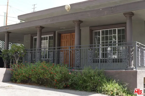 $3,850 | 1016 Palm Avenue, West Hollywood, CA 90069