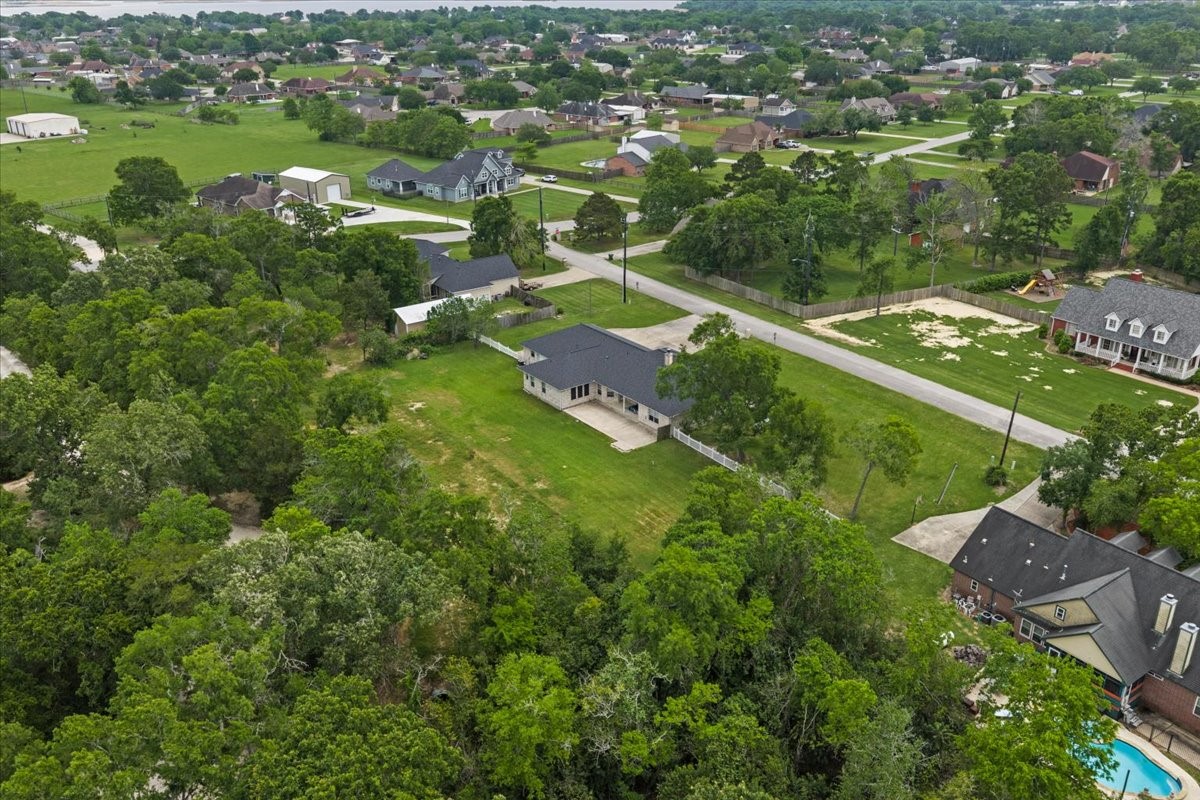 1607 Delta Lane Baytown, TX 77523 - Photo 3 of 48