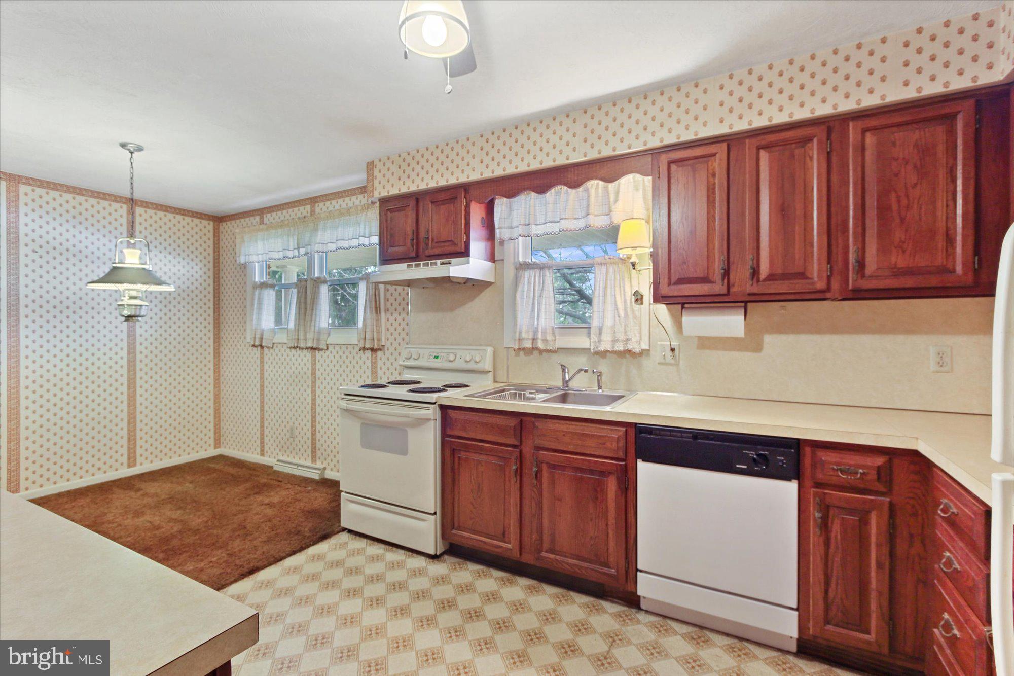 2550 Redwood Road Dover, PA 17315 - Photo 8 of 22 Gallery Image 8