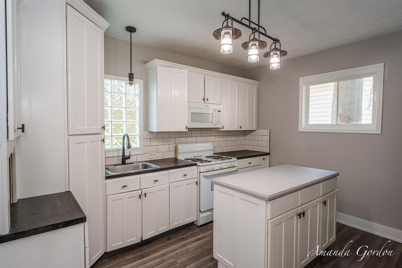16 Indiana Avenue Southwest Grand Rapids, MI 49504 - Photo 11 of 40 Gallery Image 11