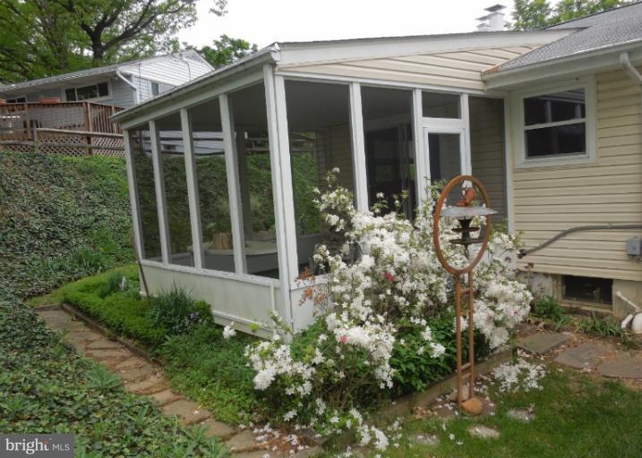 119 Charmuth Road Lutherville-Timonium, MD 21093 - Photo 6 of 14 Exterior (Rear)