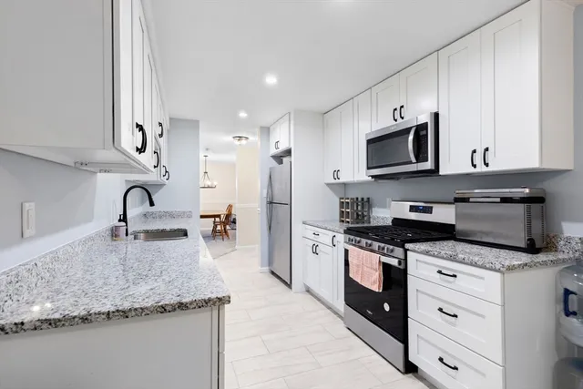 $420,000 | 255 North Road, Unit 172, Chelmsford, MA 01824