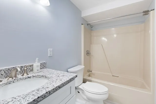 $420,000 | 255 North Road, Unit 172, Chelmsford, MA 01824