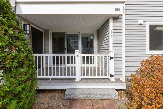 $420,000 | 255 North Road, Unit 172, Chelmsford, MA 01824