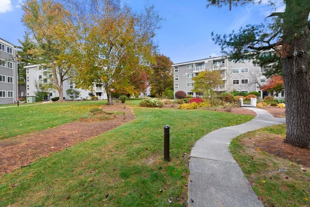 $420,000 | 255 North Road, Unit 172, Chelmsford, MA 01824