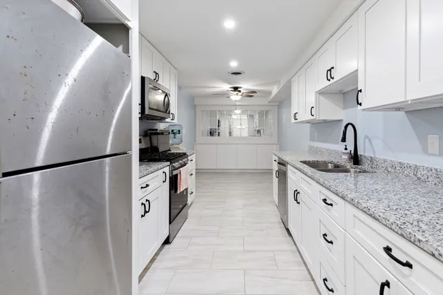 $420,000 | 255 North Road, Unit 172, Chelmsford, MA 01824