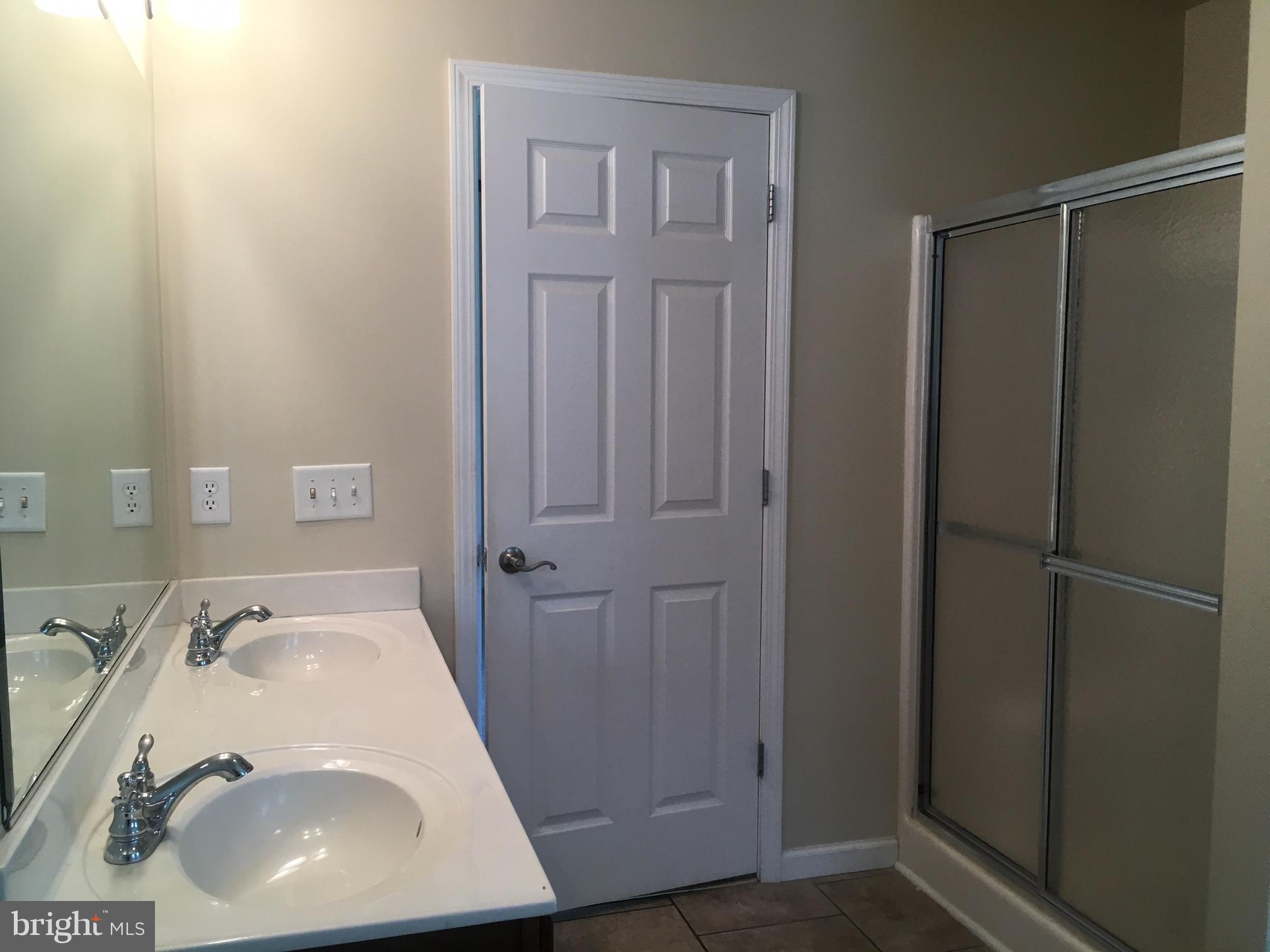 7526 Leedstown Road Colonial Beach, VA 22443 - Photo 11 of 30 Bath (Master)