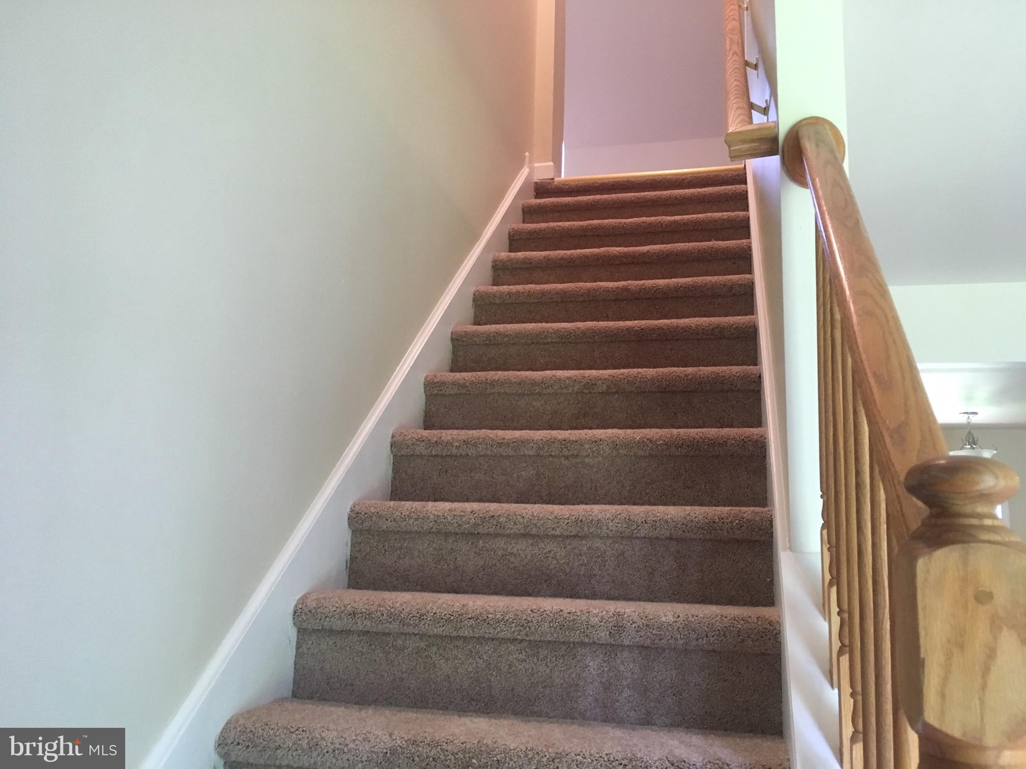 7526 Leedstown Road Colonial Beach, VA 22443 - Photo 18 of 30 Stairs