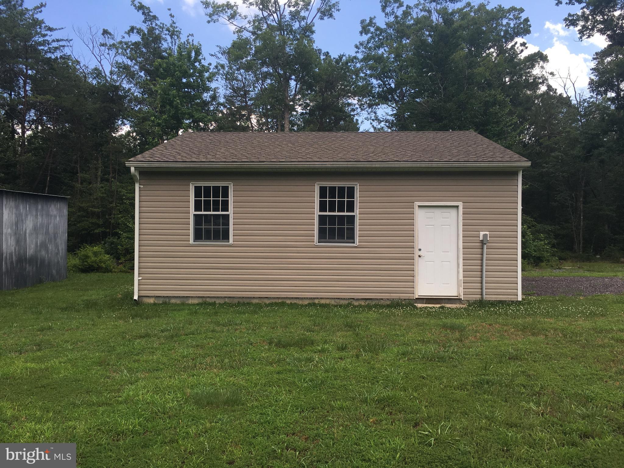 7526 Leedstown Road Colonial Beach, VA 22443 - Photo 29 of 30 Garage