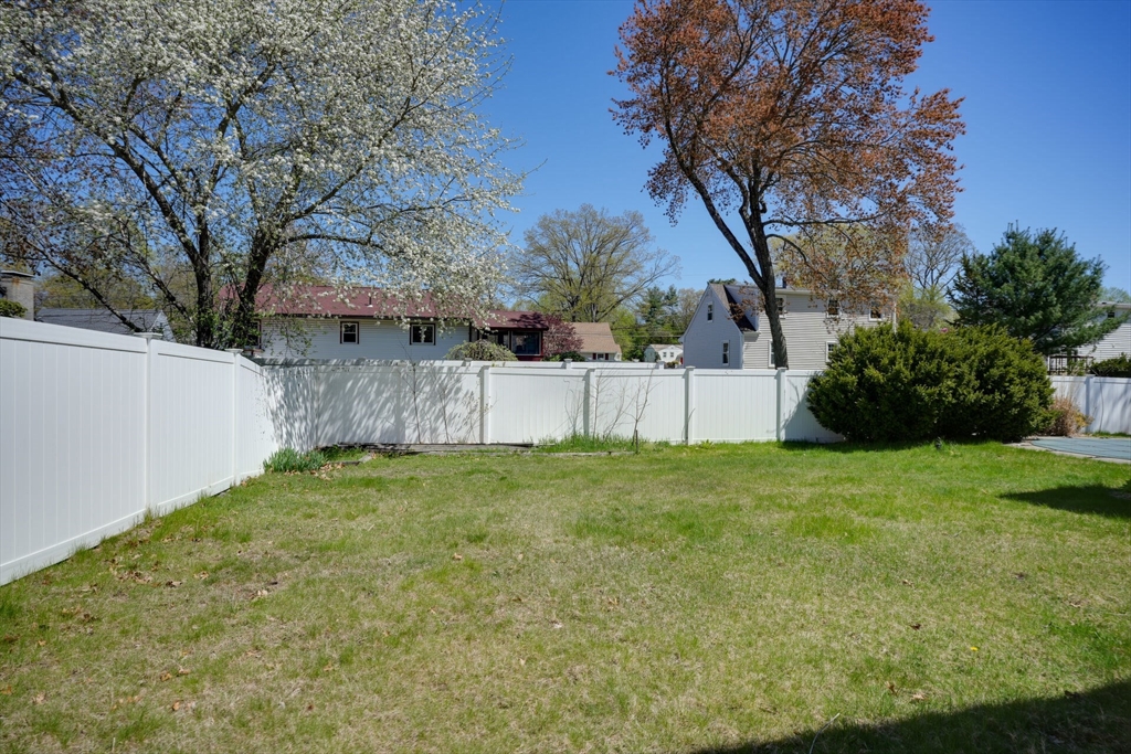 20 Fernglade Road Burlington, MA 01803 - Photo 26 of 36 Gallery Image 26