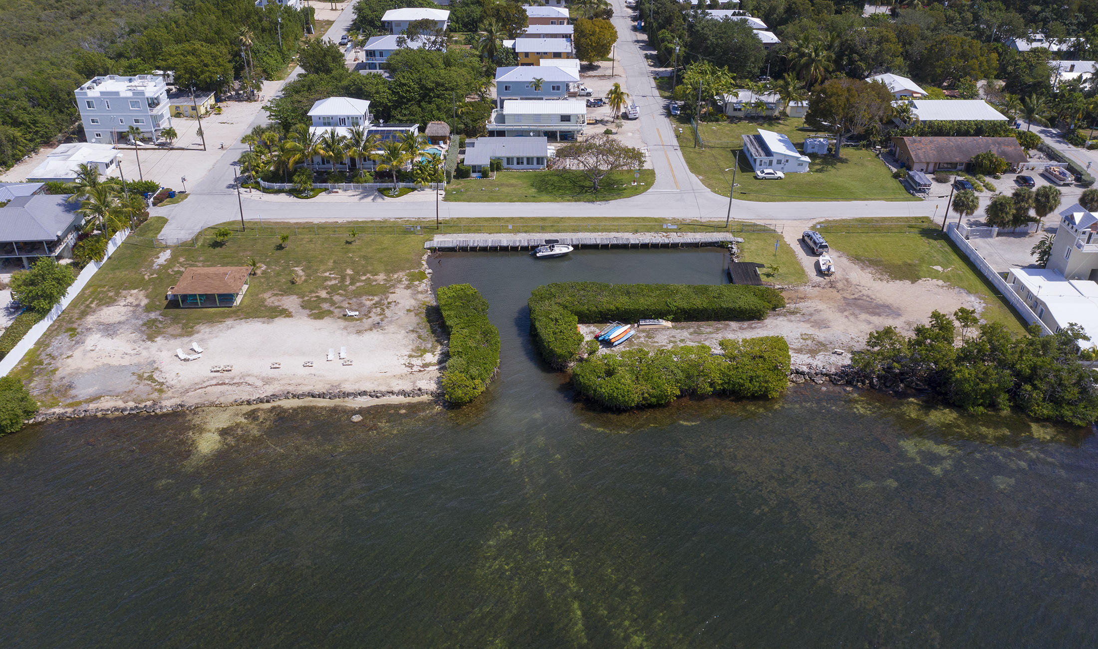29 Dolphin Road, Unit 2 Key Largo, FL 33037 - Photo 5 of 10 West to East views