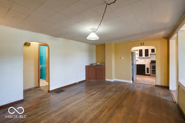 $284,000 | 6416 South County Road 100, Pendleton, IN 46056