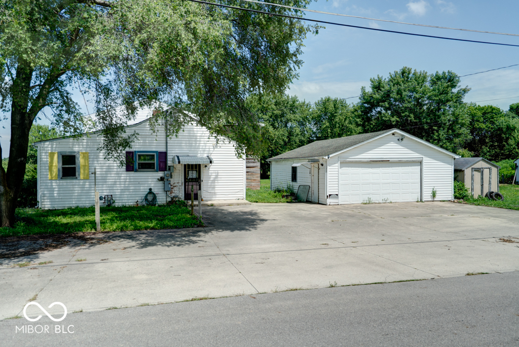 6416 South County Road 100 Pendleton, IN 46056 - Photo 5 of 78