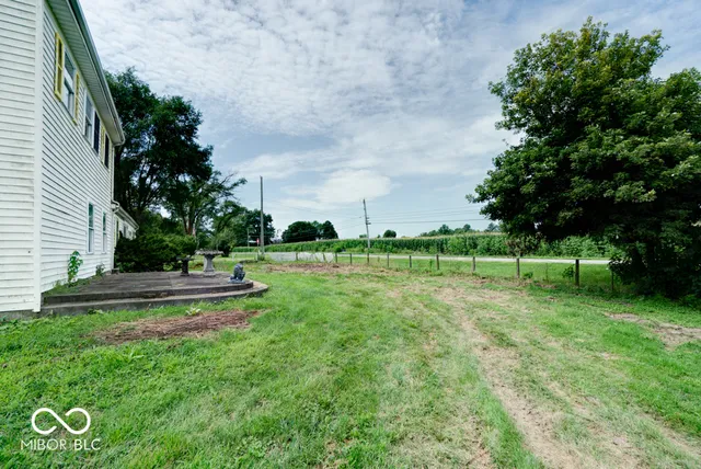 $284,000 | 6416 South County Road 100, Pendleton, IN 46056