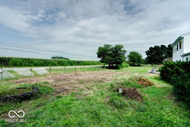 $284,000 | 6416 South County Road 100, Pendleton, IN 46056