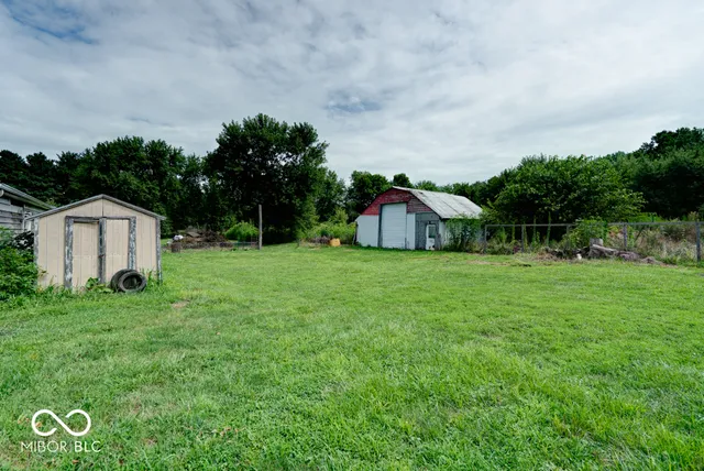 $284,000 | 6416 South County Road 100, Pendleton, IN 46056