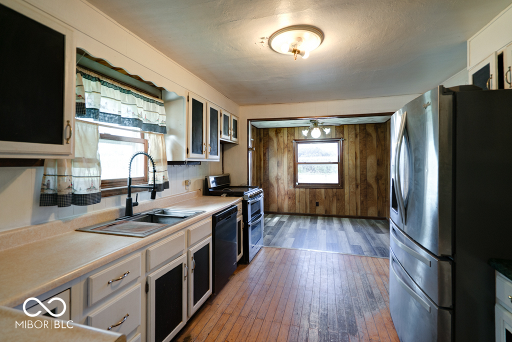 6416 South County Road 100 Pendleton, IN 46056 - Photo 7 of 78