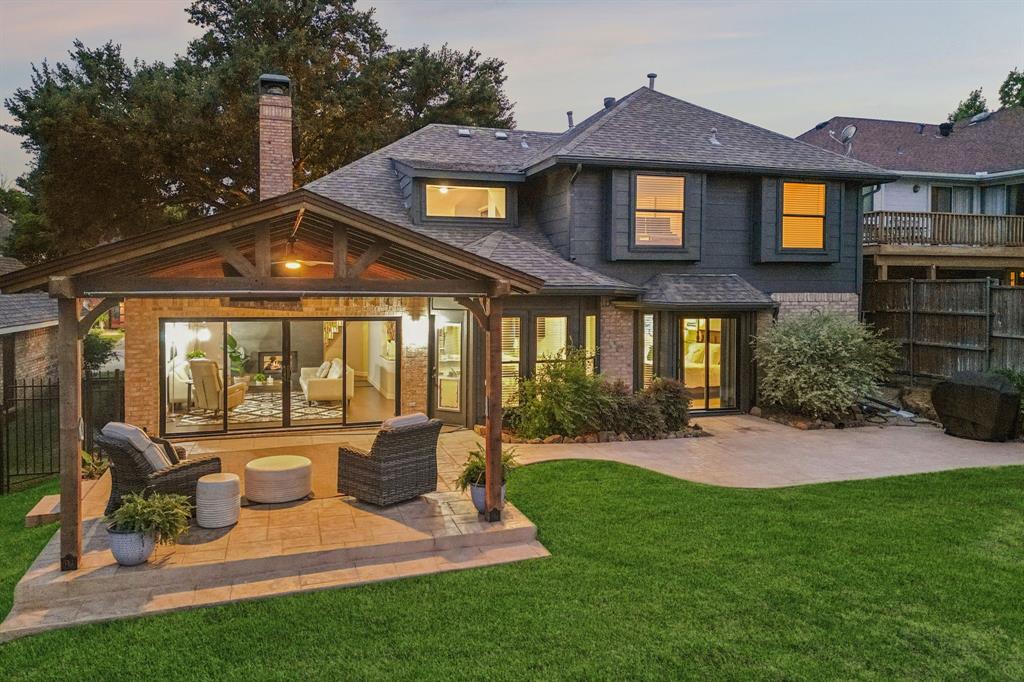 5210 North Briar Ridge Circle McKinney, TX 75072 - Photo 4 of 39 Wonderful outdoor living with incredible views!
