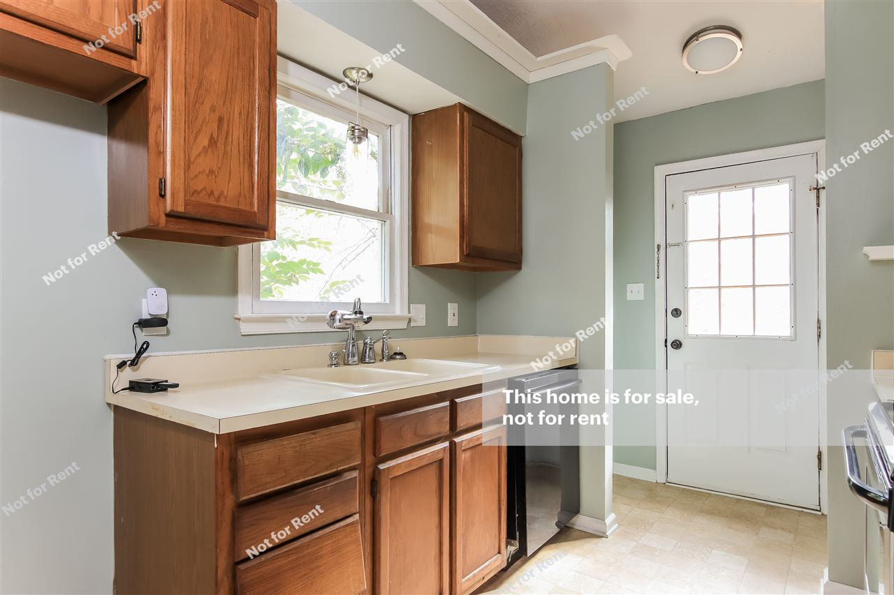 3112 Cinnamon Circle Raleigh, NC 27610 - Photo 12 of 25 Photo 12