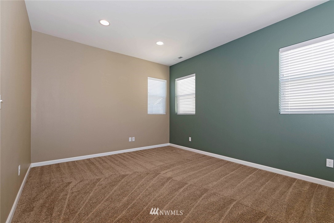 3525 195th Place Southeast Bothell, WA 98012 - Photo 14 of 25