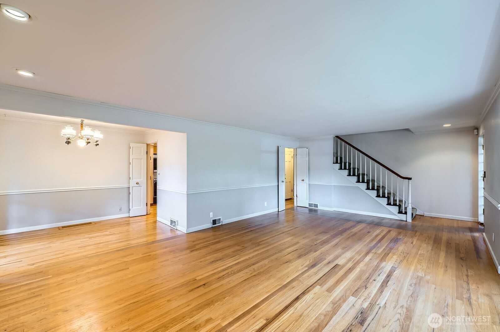3706 84th Avenue Southeast Mercer Island, WA 98040 - Photo 7 of 38 a view of entryway with wooden floor