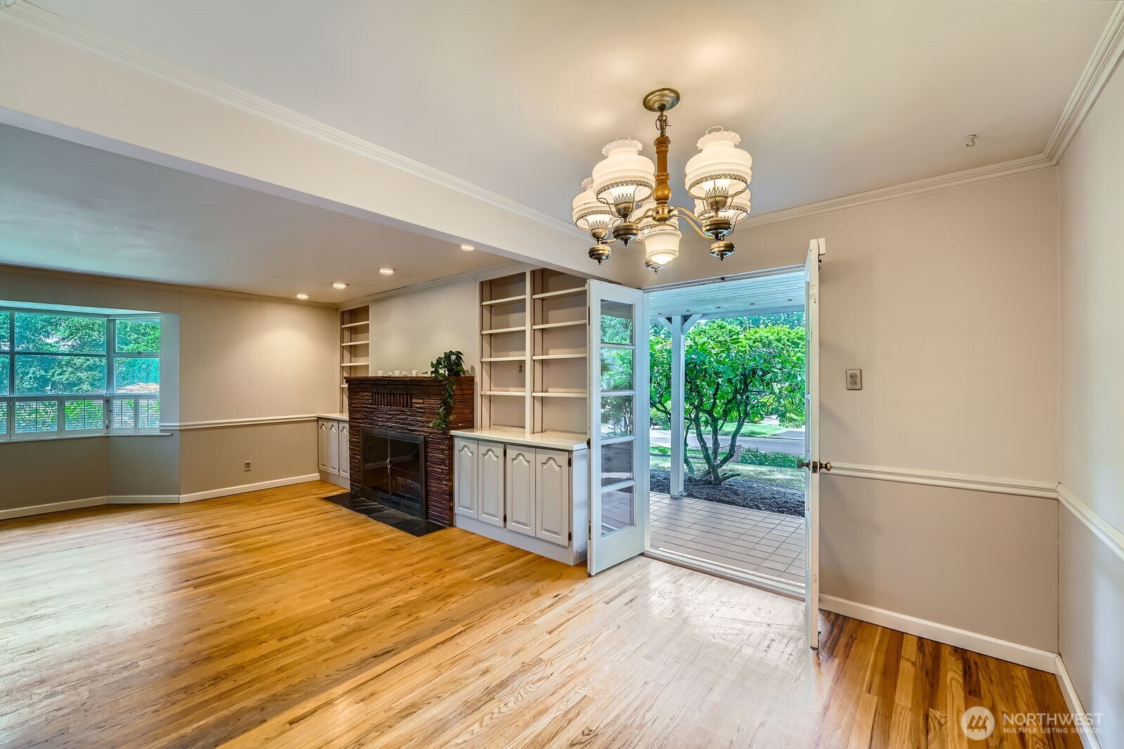 3706 84th Avenue Southeast Mercer Island, WA 98040 - Photo 9 of 38 a view of a livingroom with a chandelier