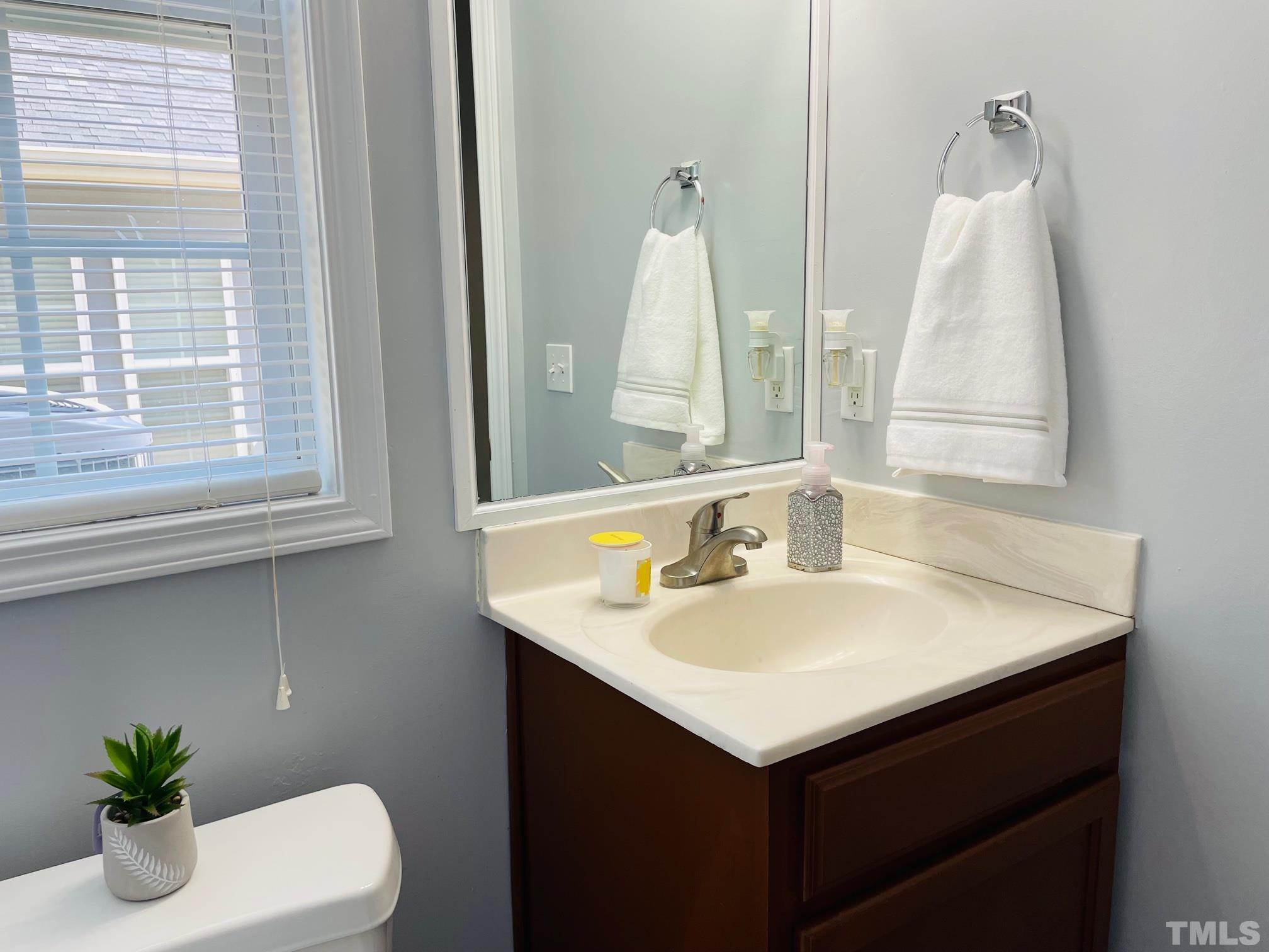 2800 Erinridge Road Raleigh, NC 27610 - Photo 4 of 8 Gallery Image 4