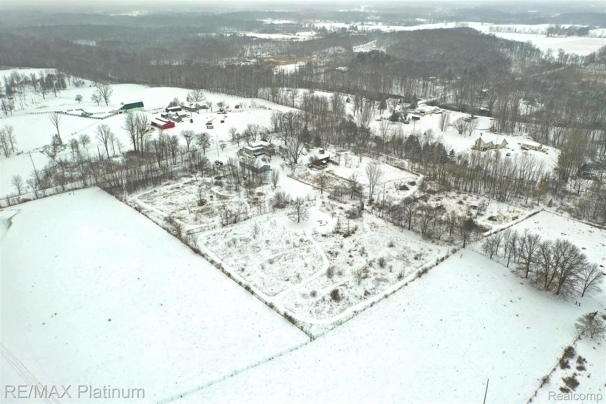 12112 East Lovejoy Road Byron, MI 48418 - Photo 52 of 52 52-Aerial-View-Vlll.jpg