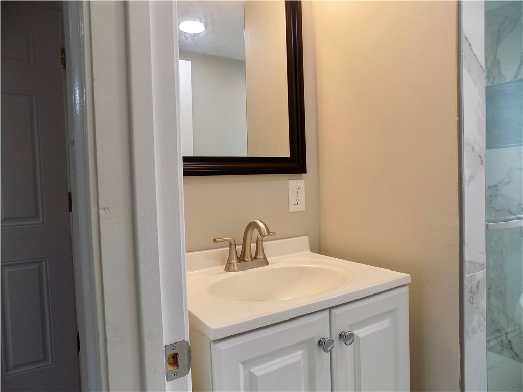 56 Vinton Street Providence, RI 02909 - Photo 15 of 39