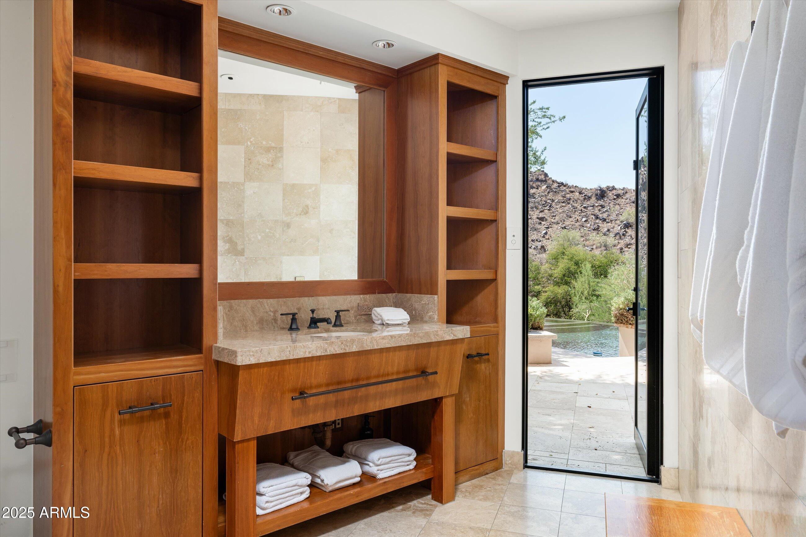 7451 North Las Brisas Lane Paradise Valley, AZ 85253 - Photo 26 of 65 Pool Bath