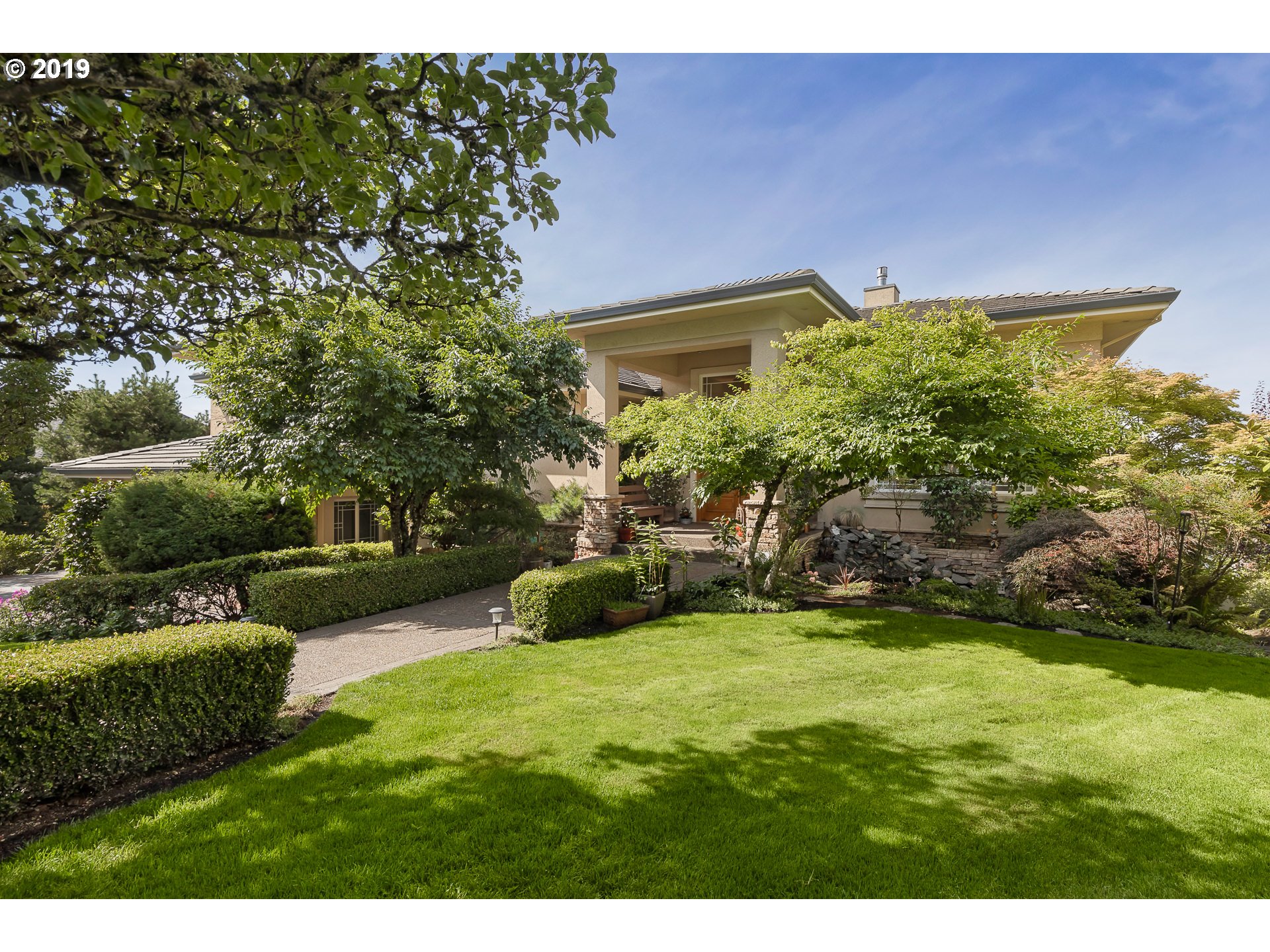 1944 Northwest Cedar Ridge Drive Portland, OR 97229 - Photo 4 of 31