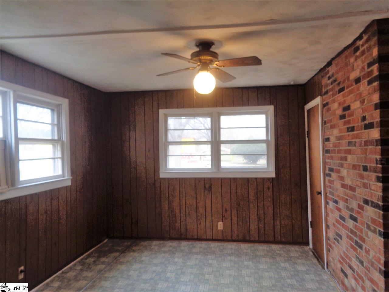 415 Liberty Hill Road Greer, SC 29651 - Photo 4 of 14