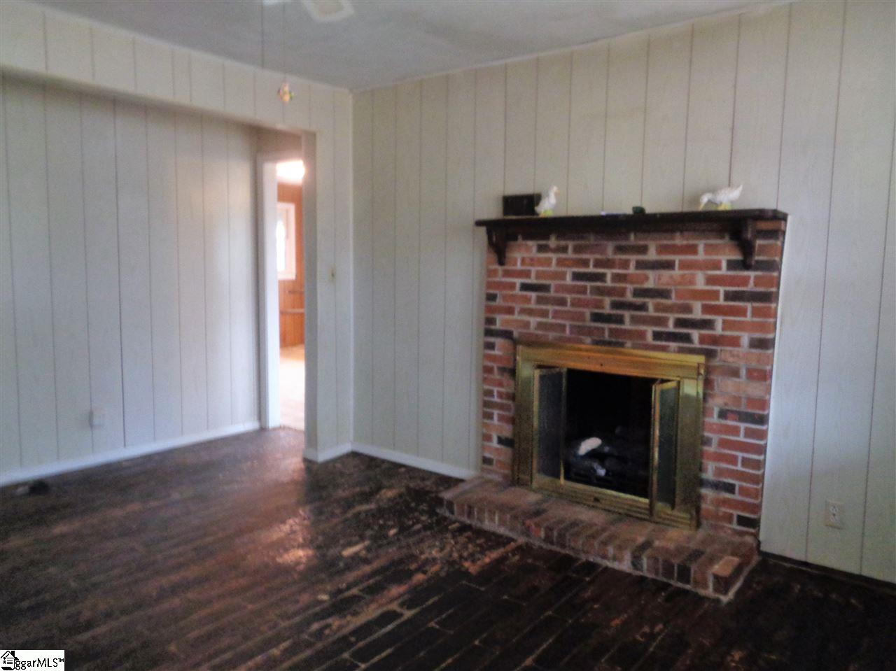415 Liberty Hill Road Greer, SC 29651 - Photo 5 of 14