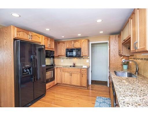 9 Herrick Road Peabody, MA 01960 - Photo 9 of 24