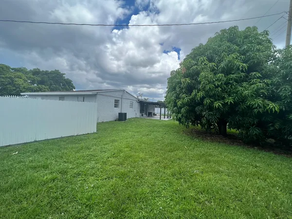 $2,900 | 17131 Northwest 44th Avenue, Miami Gardens, FL 33055