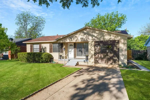 $255,000 | 7421 Woodshire Drive, Dallas, TX 75232