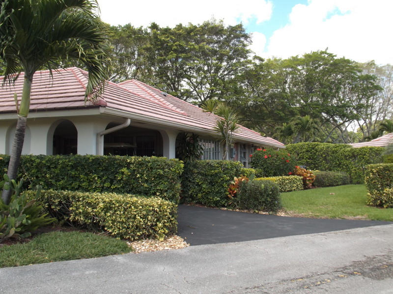 248 Rio Vista Circle Atlantis, FL 33462 - Photo 5 of 37 Exterior I