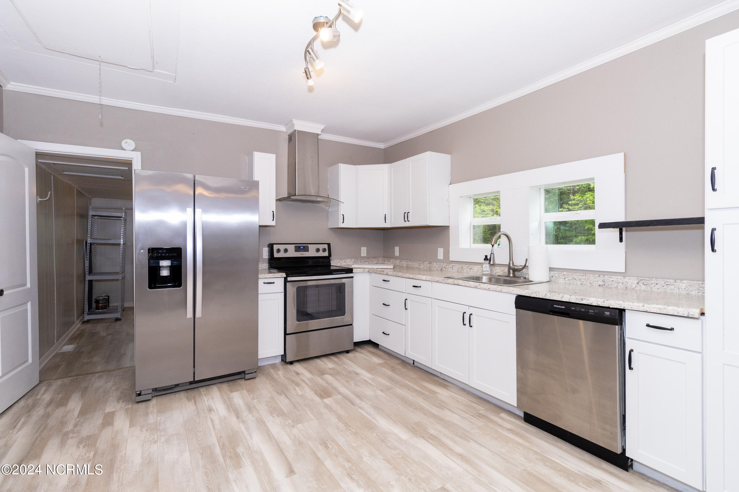 107 Holly Grove Road, Unit B Edenton, NC 27932 - Photo 9 of 21 107 B Holly Grove Rd-009