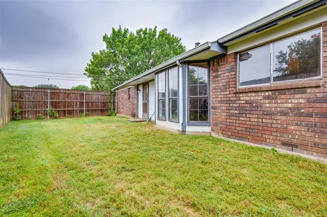 $2,000 | 3620 Glenview Drive, Corinth, TX 76210