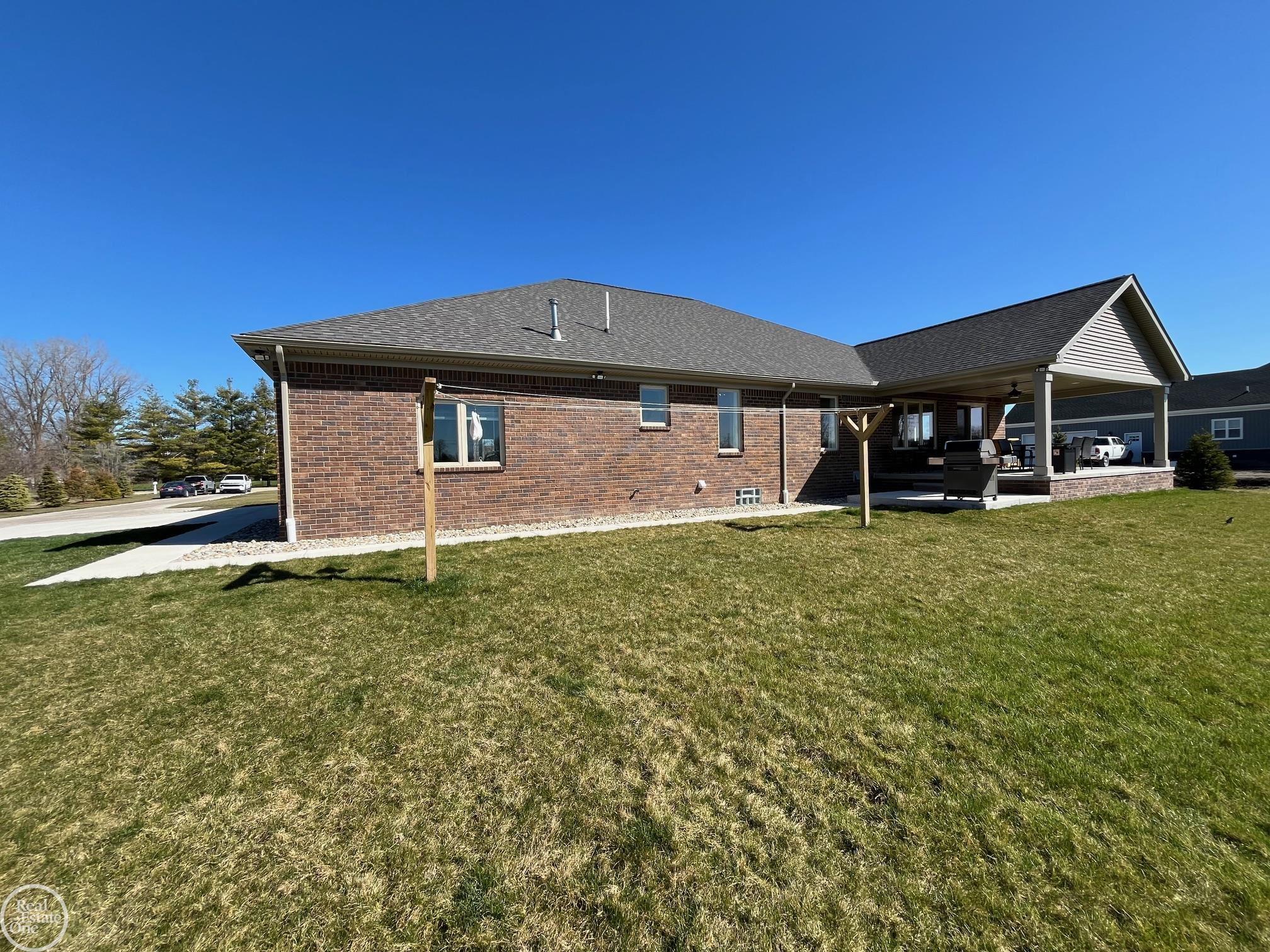 16756 34 Mile Road Armada, MI 48005 - Photo 11 of 82 50138440-02e94a9c-0b0b-4839-99ed-8fe015121da9.JPG
