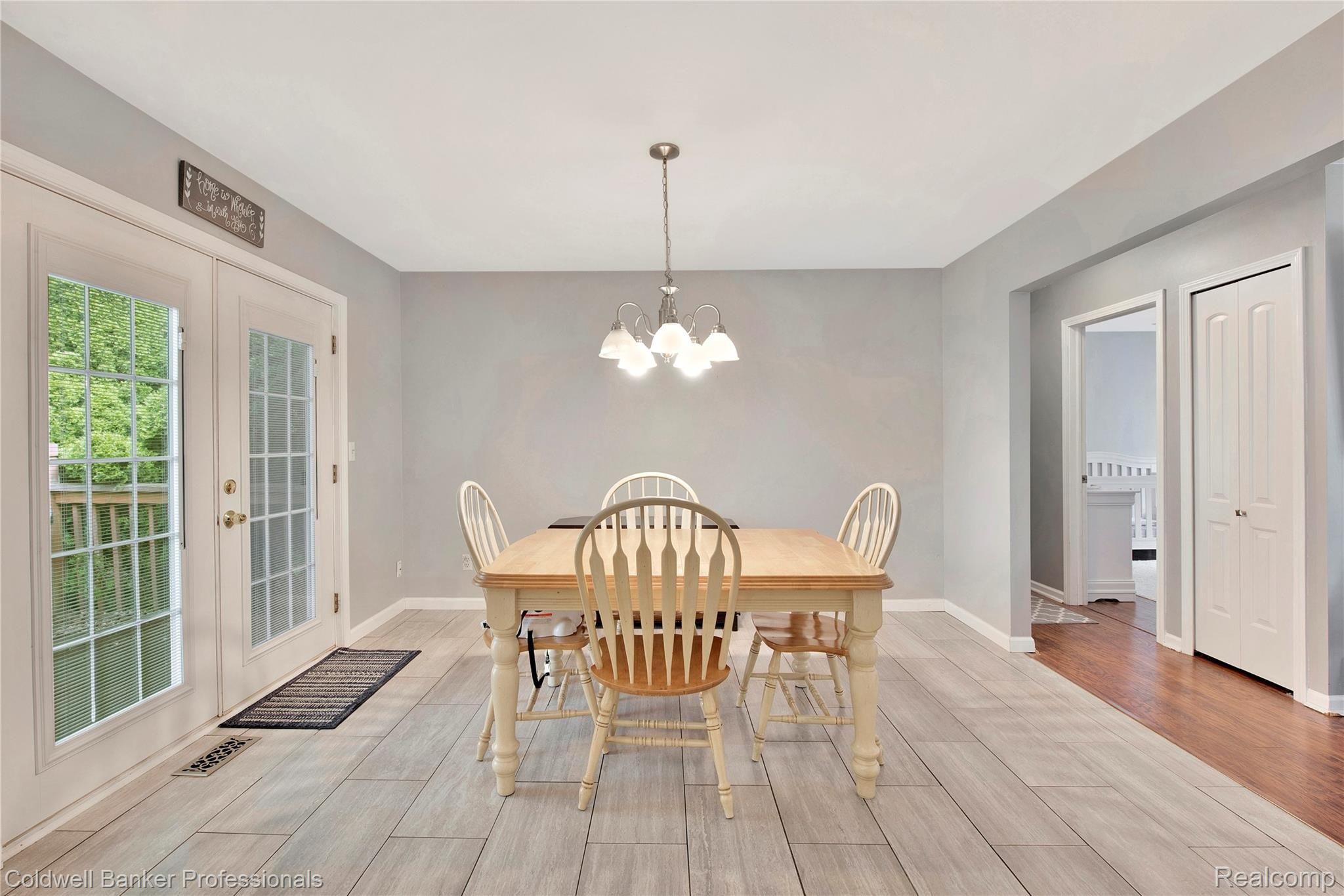 2950 Simpson Drive Rochester, MI 48309 - Photo 7 of 21 2021 2950 Simpson Dr RH 3522.jpg