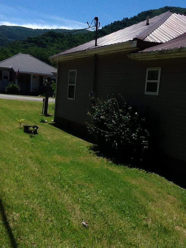 369 Chestnut Street Cumberland, KY 40823 - Photo 5 of 19 Photo 5