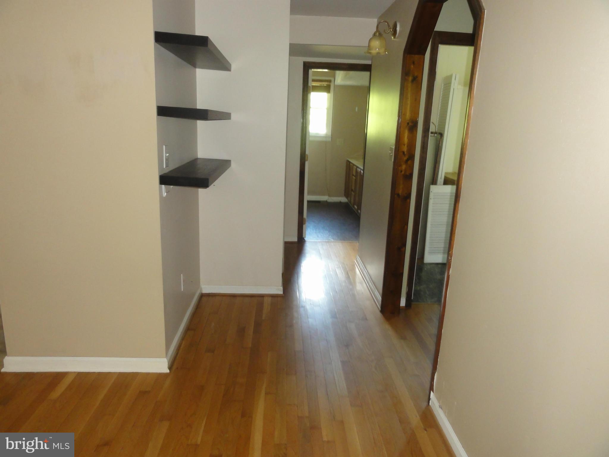 6546 Howellsville Road Front Royal, VA 22630 - Photo 17 of 26 Interior (General)