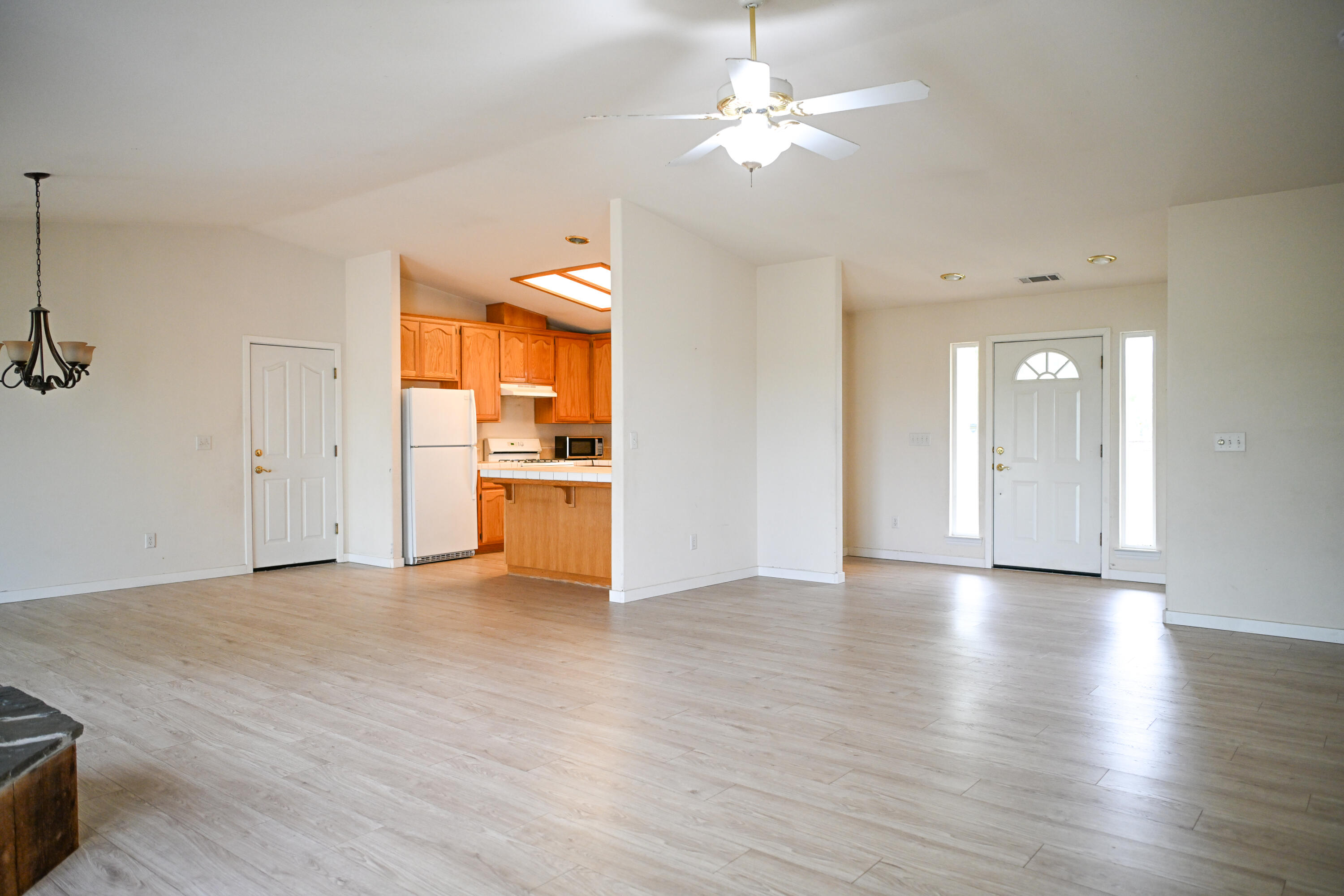 22405 Venzke Road Cottonwood, CA 96022 - Photo 7 of 43 VENZKE RD HOUSE-0964
