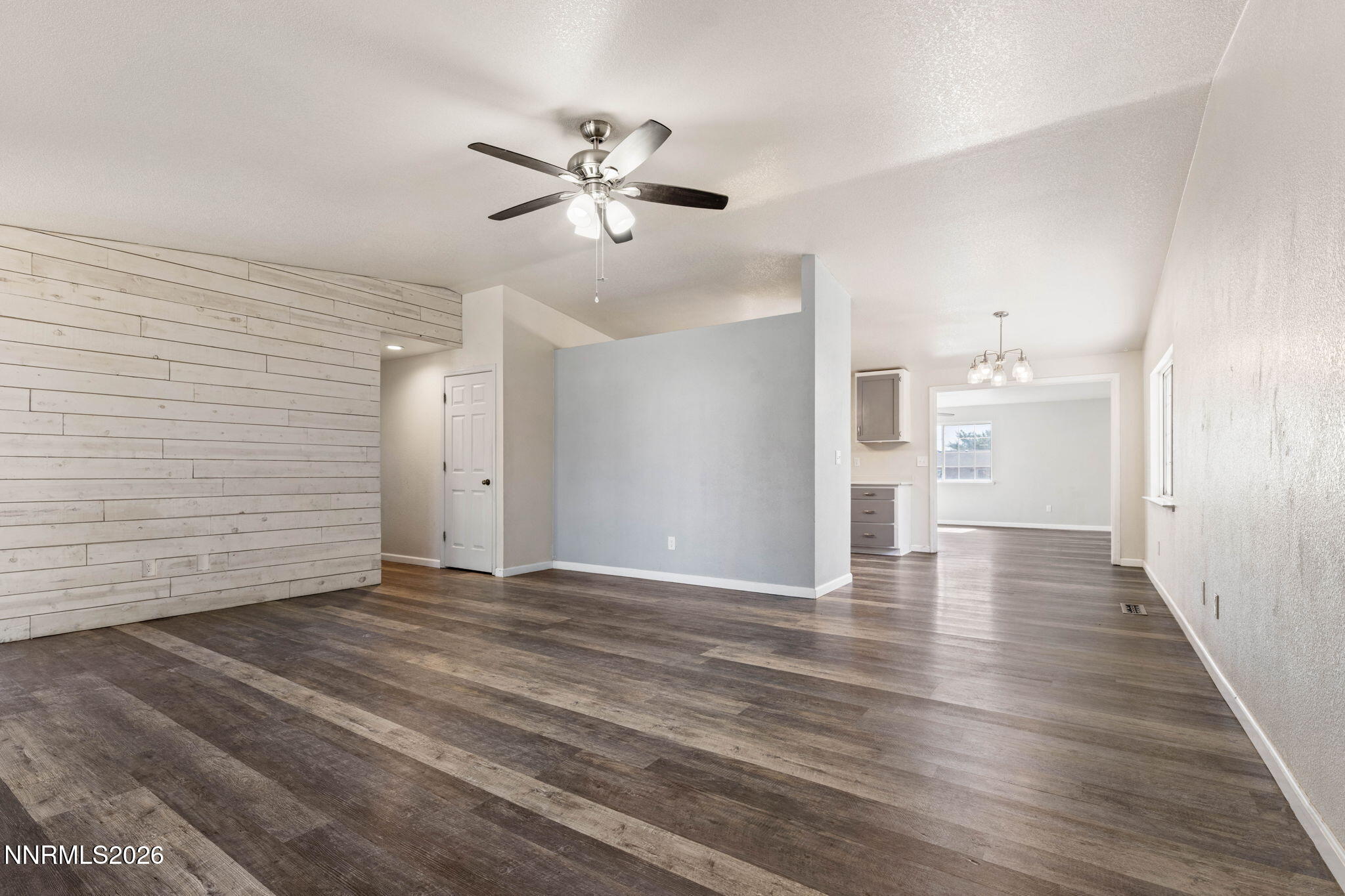 542 Yellow Jacket Road Dayton, NV 89403 - Photo 12 of 39 12-web-or-mls-DSC_6049